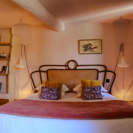 Hotel Le Petit 4*